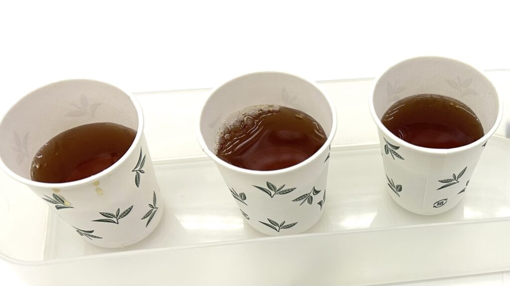 ルピシア グランマルシェで試飲した紅茶の紙コップ