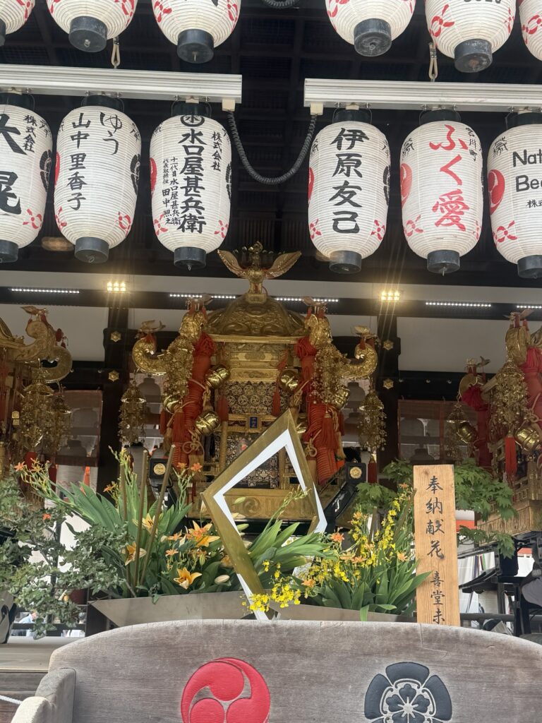 八坂神社に安置された祇園祭の神輿